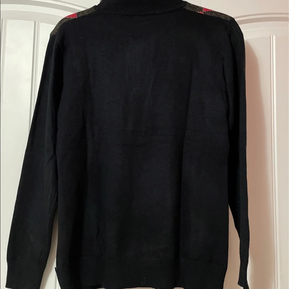Black White Red Checkered Collard Sweater